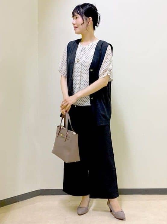  beni_gingerさんの「Reflect｜【ウエスト総ゴム／セットアップ／単品使いOK◎】ベスト＋ストレートパンツセット」を使ったコーディネート