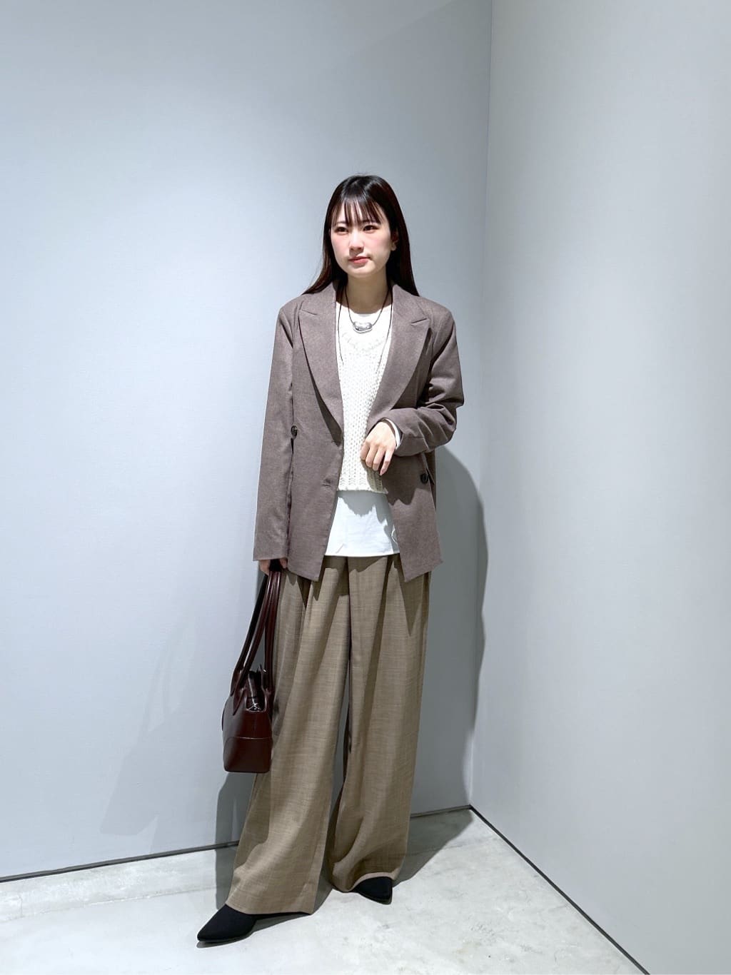 Renoさんの「INDIVI｜センタータックメランジワイドパンツ」を使ったコーディネート