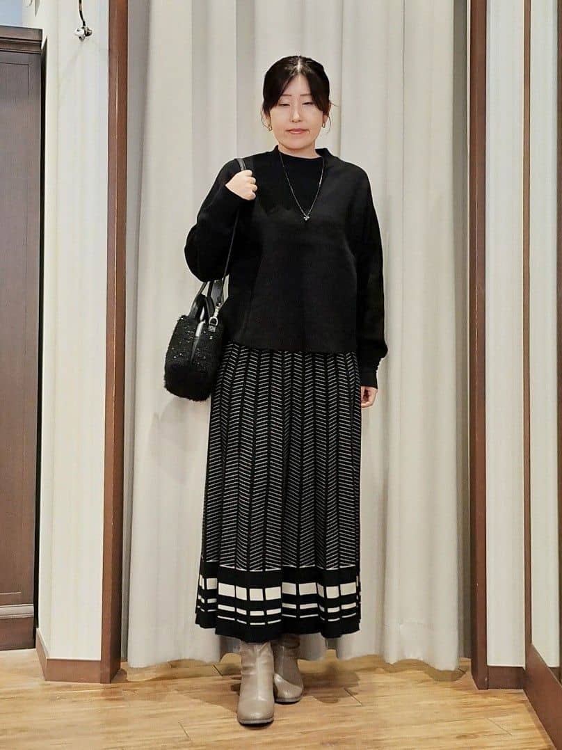 chami さんの「SHOO･LA･RUE｜【S-LL】上品さを纏う やわらかフェイクスエード ミドル丈ブルゾン」を使ったコーディネート