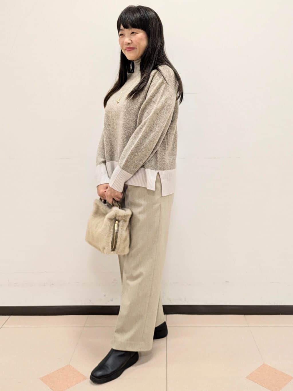 ともさんの「UNTITLED｜【ワイド/後ろゴム/シーズンレス】シルクネップツイードパンツ」を使ったコーディネート