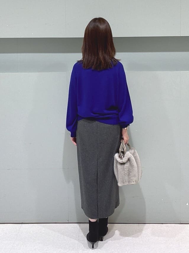 makiさんの「UNTITLED｜【8色展開／コンパクト丈】レーヨン混 コクーンニット」を使ったコーディネート