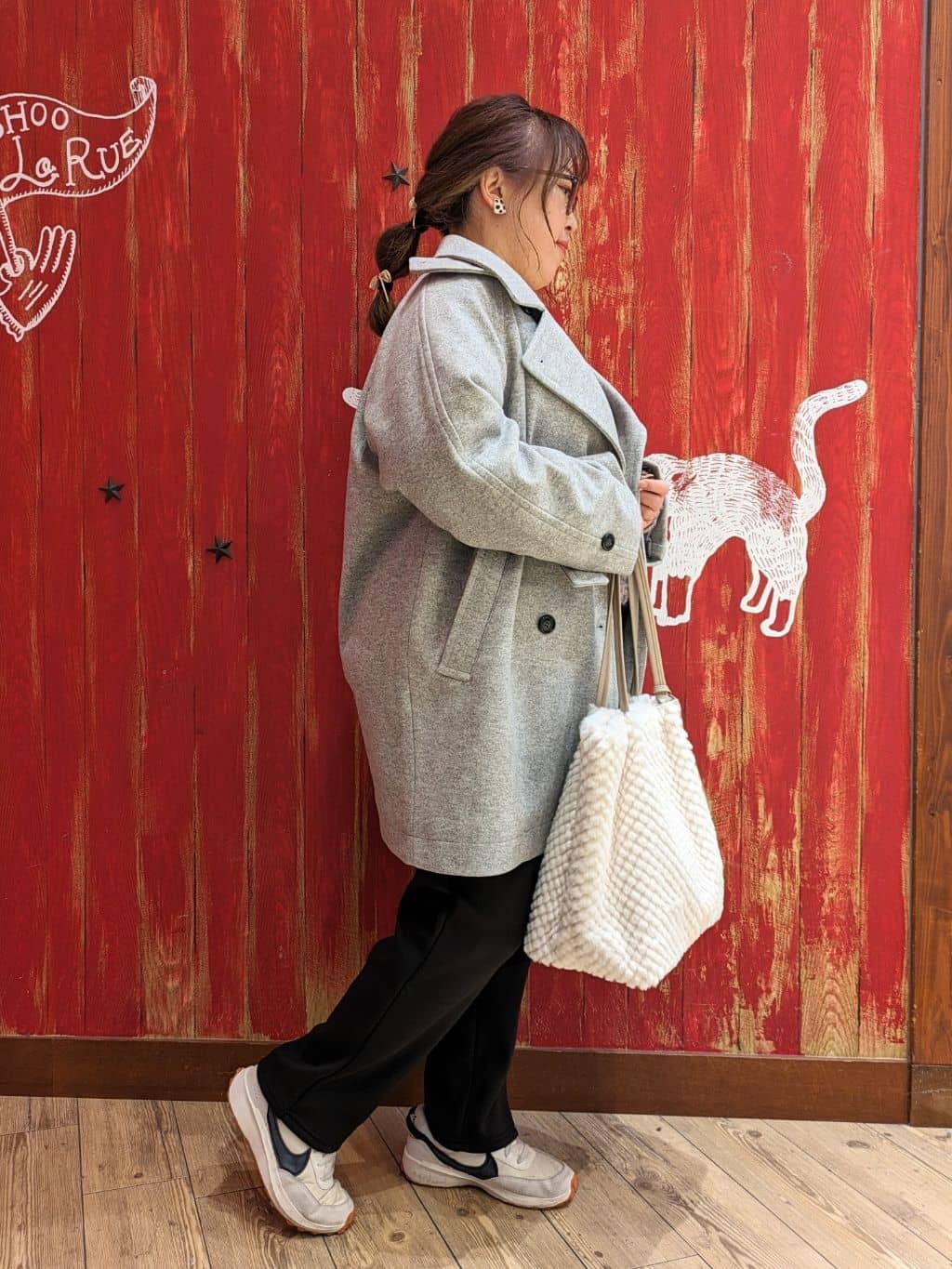 にこよしさんの「SHOO･LA･RUE｜【あったか/洗濯機可】もちもちの肌触りがやみつきに 裏起毛テーパードパンツ」を使ったコーディネート