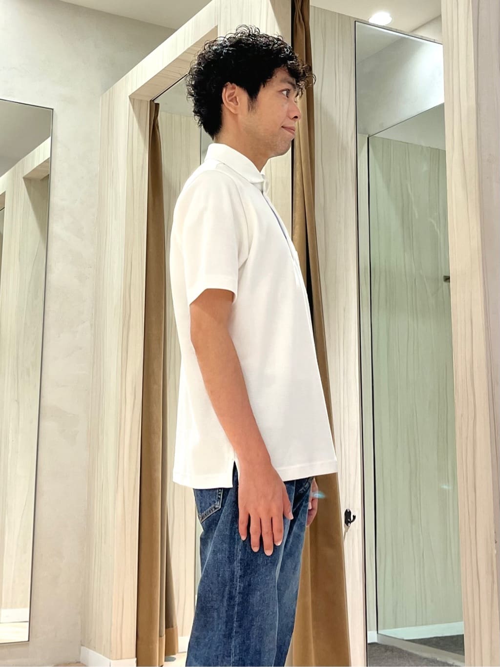 URAさんの「TAKEO KIKUCHI｜【抗菌防臭／9色5サイズ展開】ハニカムメランジ ポロシャツ」を使ったコーディネート