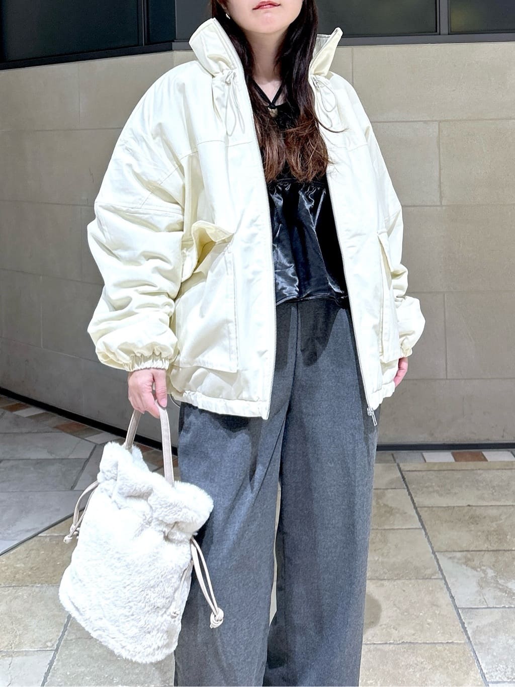 よねさんの「INDIVI｜◆Comfy SET UP｜イージーストレートスラックス【セットアップ対応／通勤／カセット服】」を使ったコーディネート