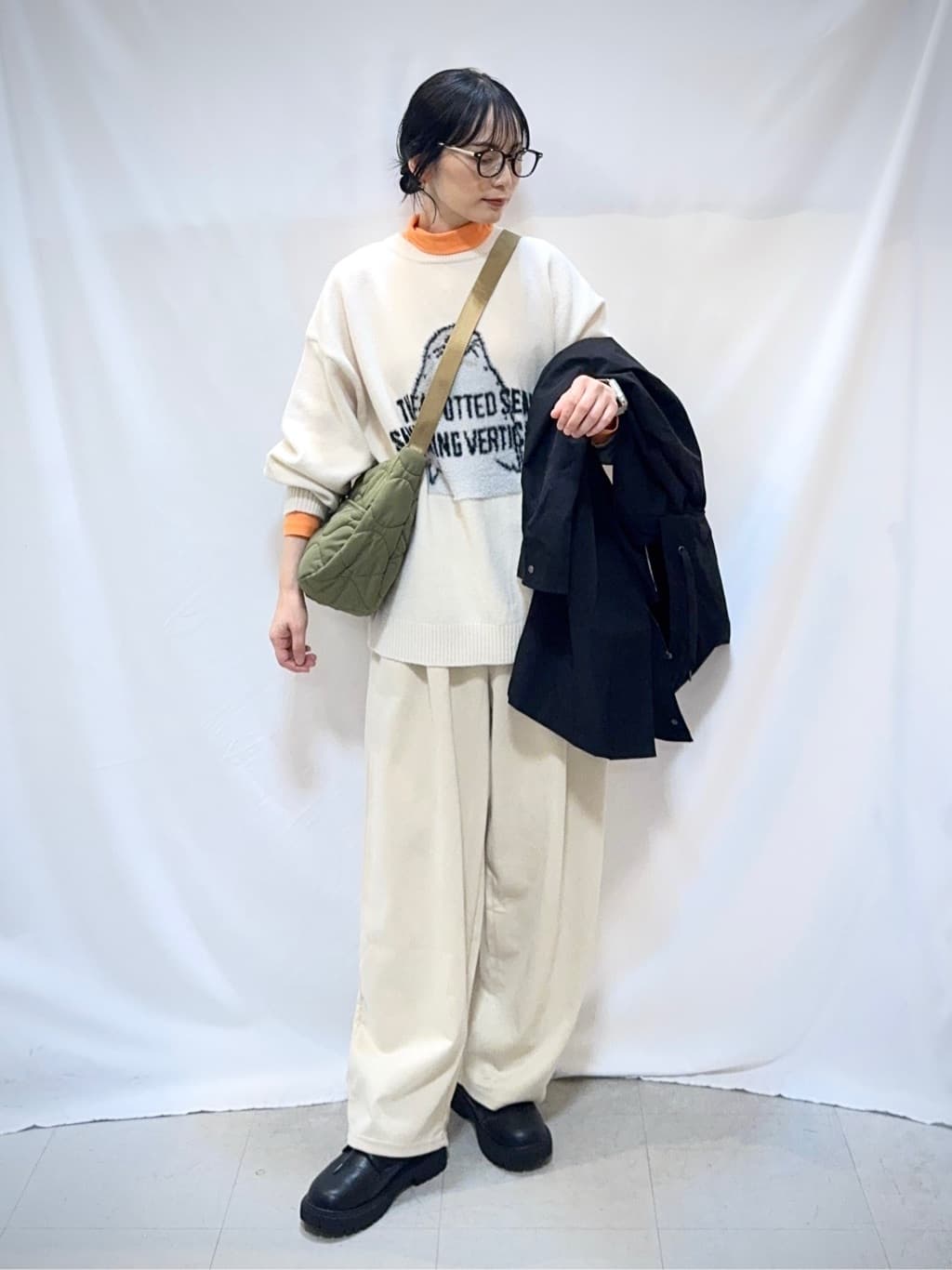 𝐇𝐢𝐫𝐨𝐦𝐢さんの「SHOO･LA･RUE｜【旭山動物園応援商品】ゆるアニマル ふわふわジャカードニット」を使ったコーディネート