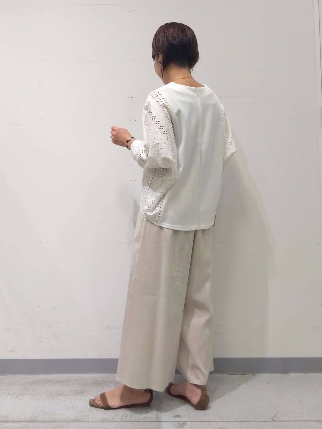 Kさんの「INDIVI｜【洗える／清涼感◎】ワイドフレアパンツ／スカーチョ」を使ったコーディネート