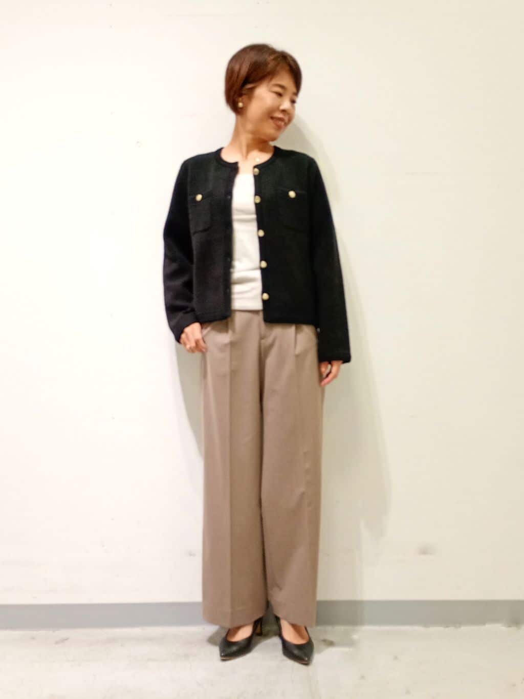 Kさんの「INDIVI｜【褒められパンツ】ワンタックワイドパンツ」を使ったコーディネート