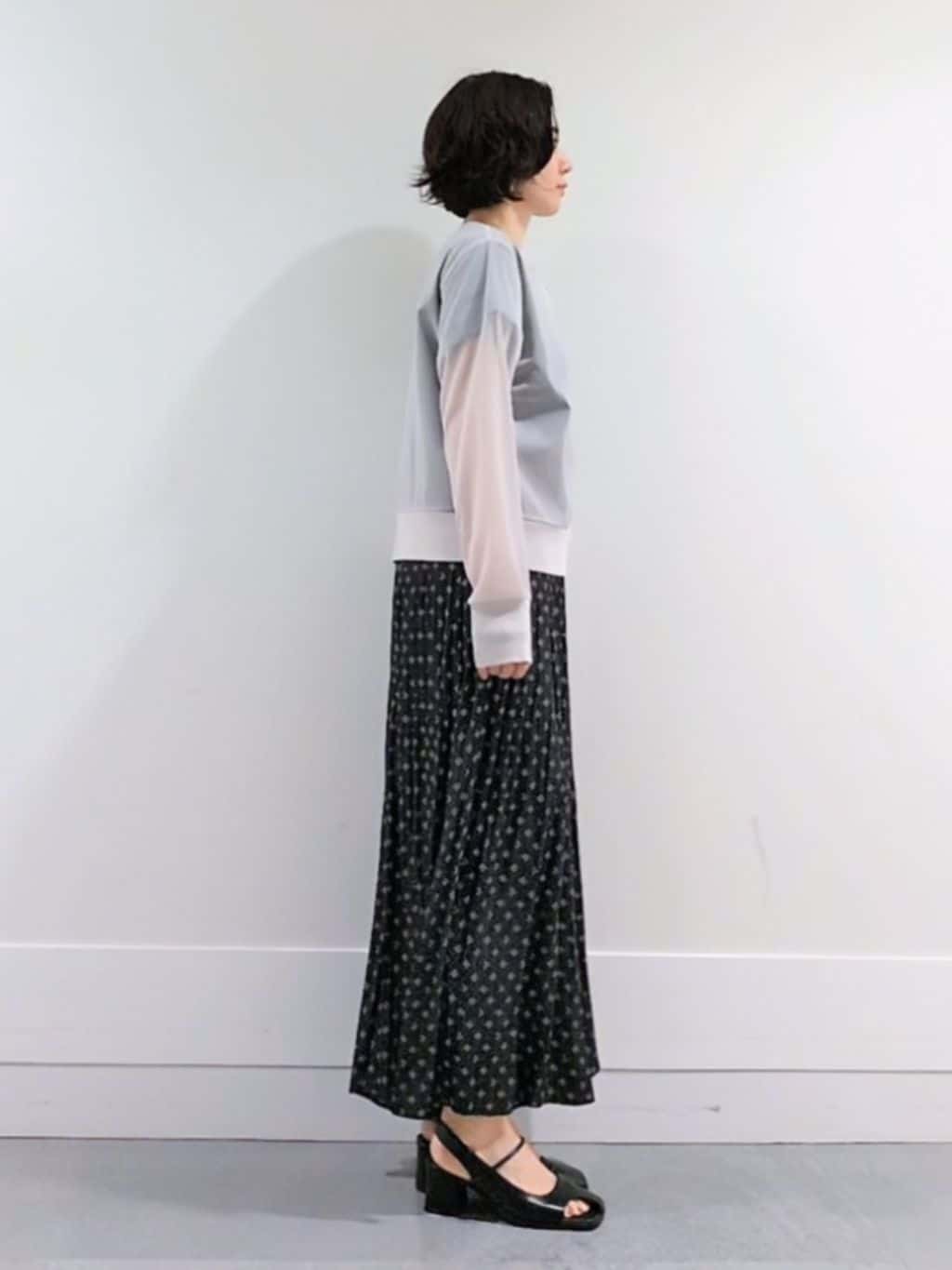 ミズタさんの「UNTITLED｜【セットアップ可/はっ水/通勤】リラククール 半袖ブラウス」を使ったコーディネート