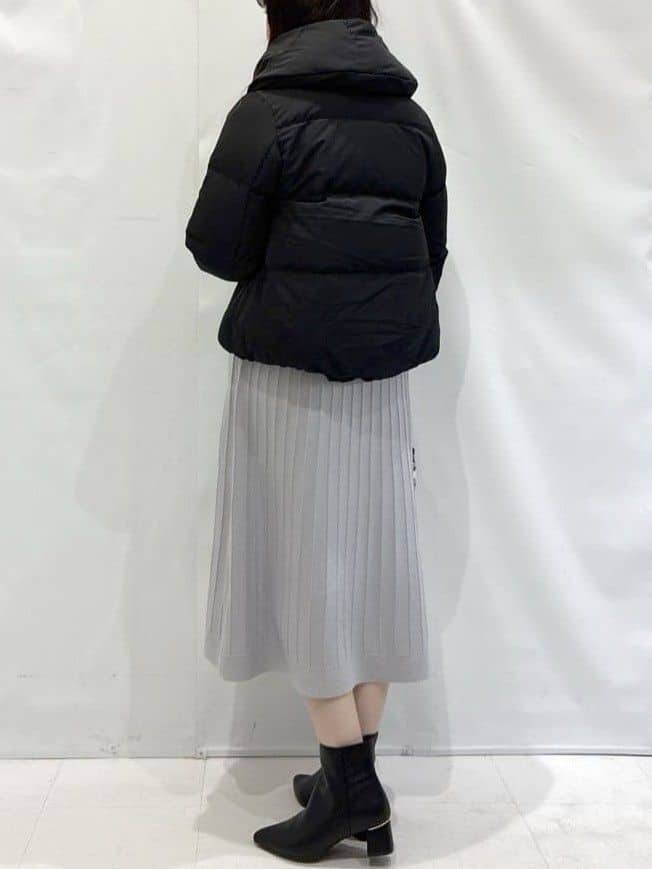 komaさんの「OPAQUE.CLIP｜ラメフェザープルオーバーセット ニットワンピース【洗濯機OK】《XS～LL》」を使ったコーディネート