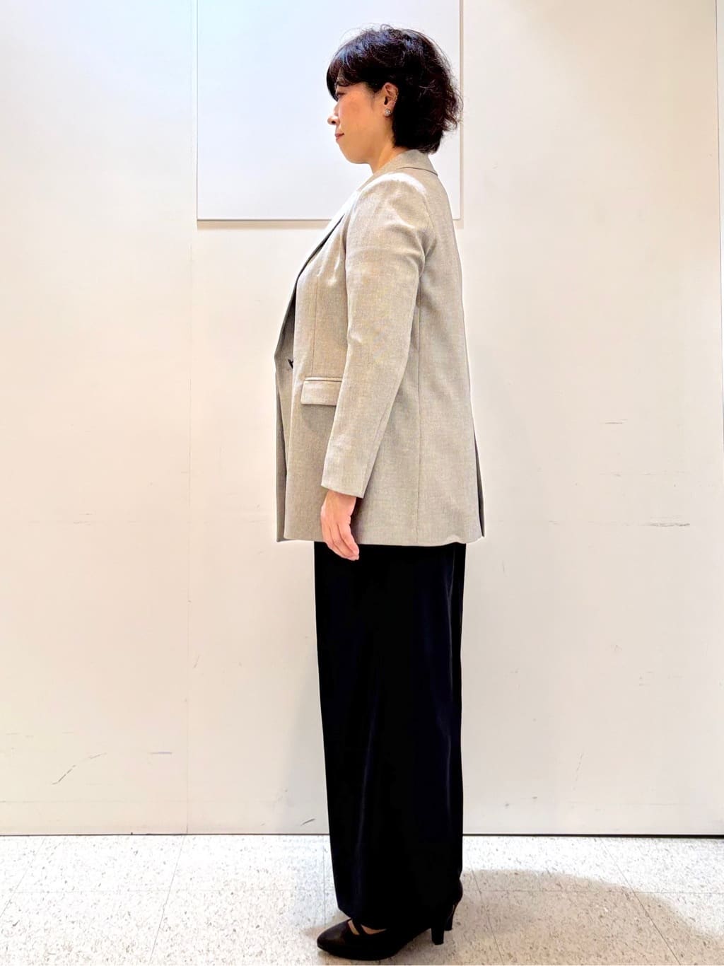 ヤスコさんの「Reflect｜【ジャケットのインナーにおすすめ◎】花柄タックデザインブブラウス」を使ったコーディネート