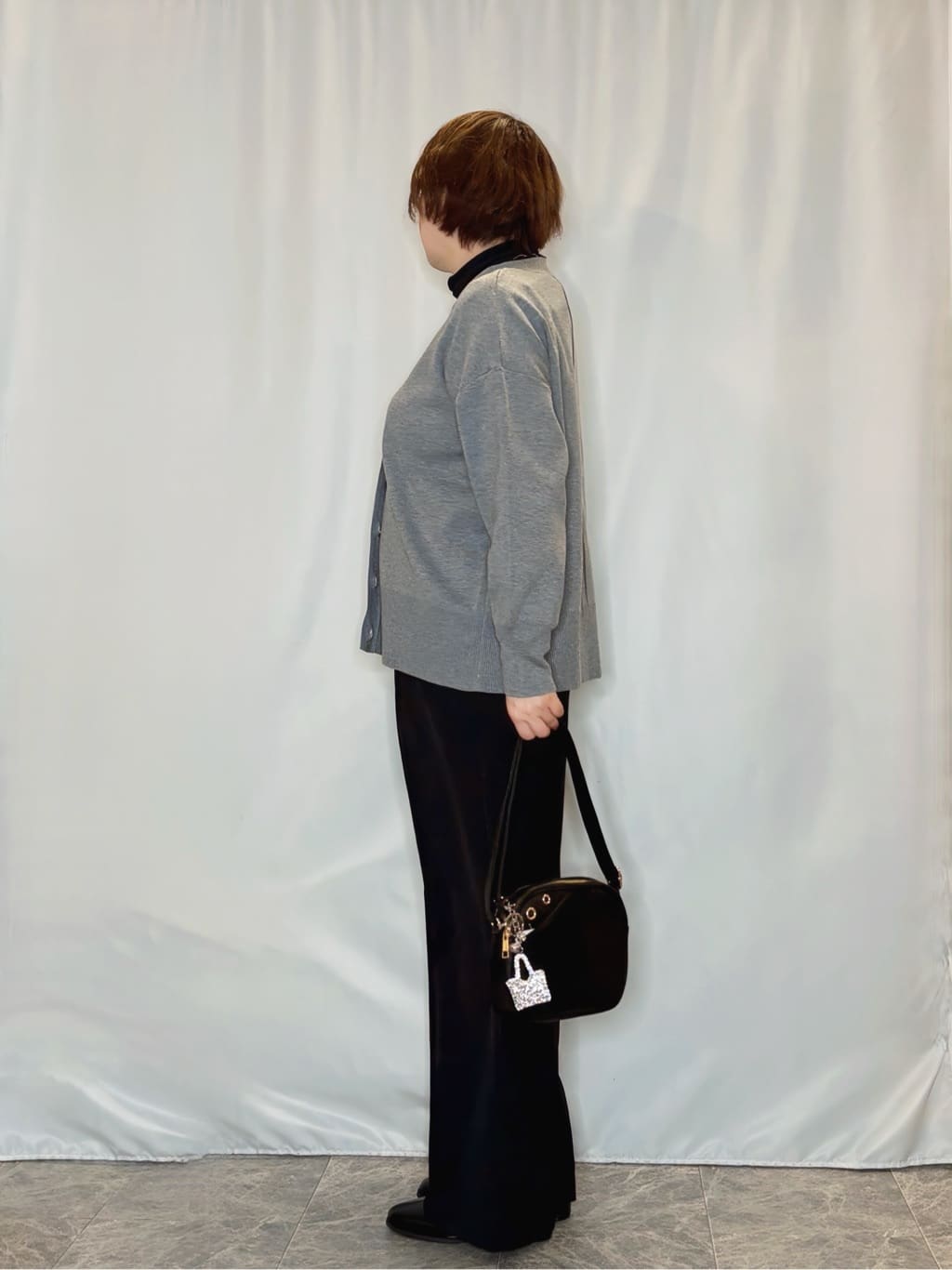 たみさんの「SHOO･LA･RUE｜【洗濯機可/S-LL/高レビュー】上品シルエットで美しい イージーワイドパンツ」を使ったコーディネート