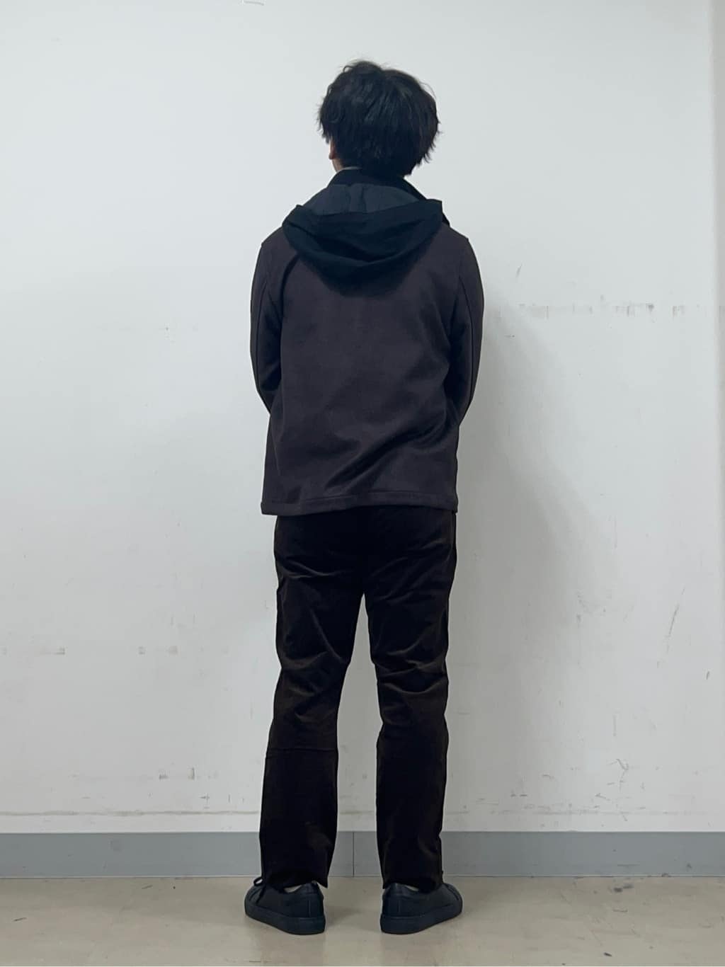 Hiroさんの「TAKEO KIKUCHI｜【JUST ONE LAYER】ダウンファブリック ジップアップ フード ブルゾン」を使ったコーディネート
