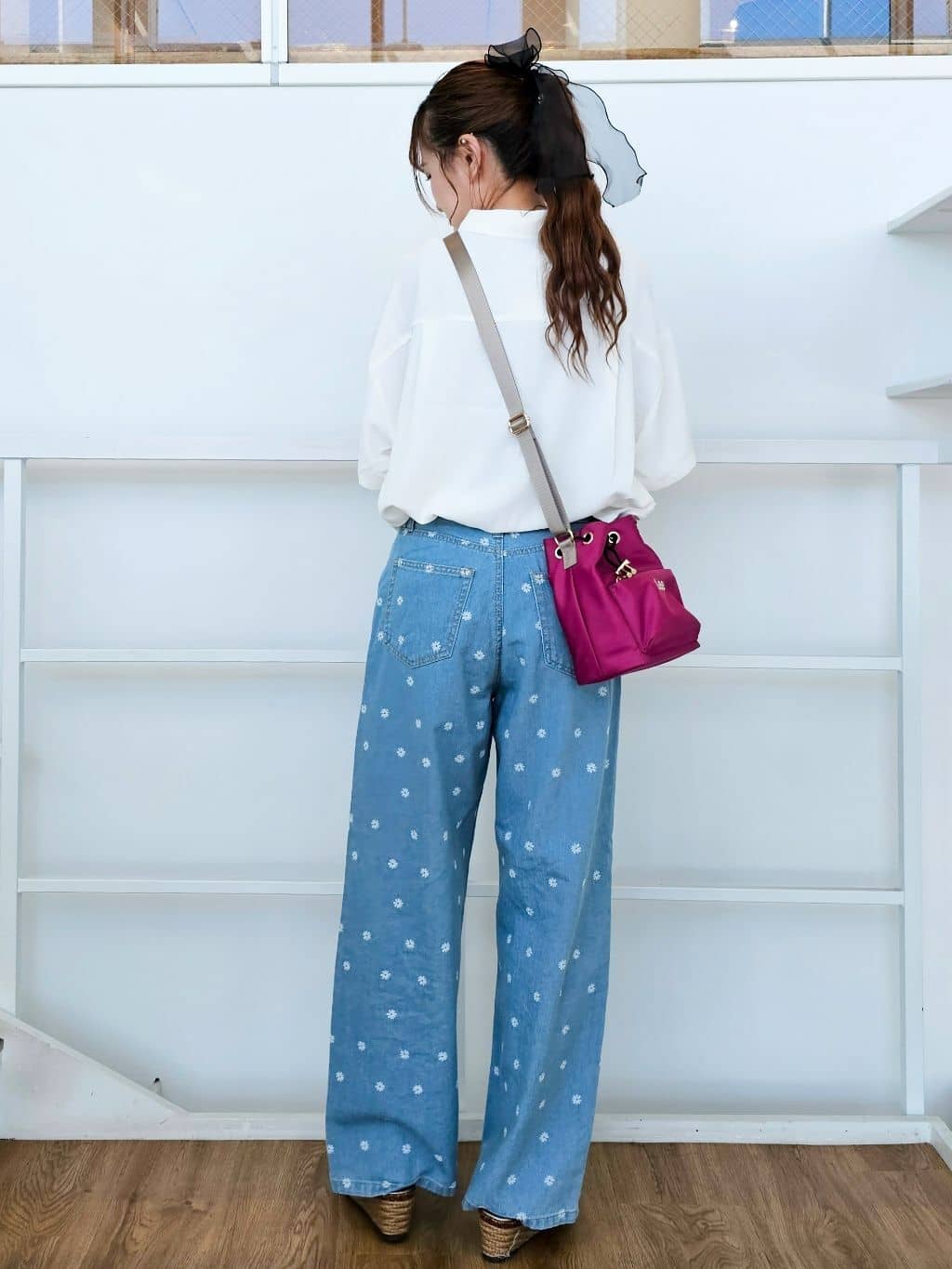 ゆゆさんの「SHOO･LA･RUE｜【S-LL】一枚でサマ見え チュールドッキングシャツ」を使ったコーディネート