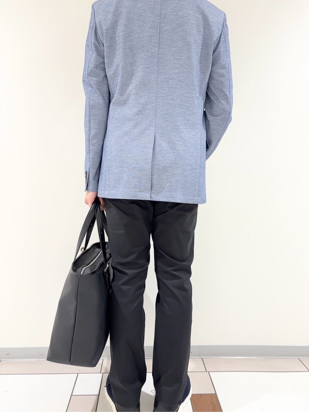 及川さんの「TAKEO KIKUCHI｜【Made in JAPAN】播州織 ヘリンボン ストレート パンツ」を使ったコーディネート