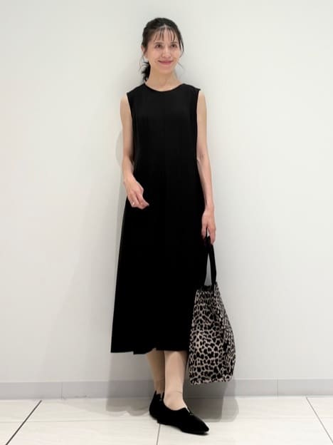 kayoさんの「INDIVI｜【美シルエット】ノースリーブワンピース」を使ったコーディネート