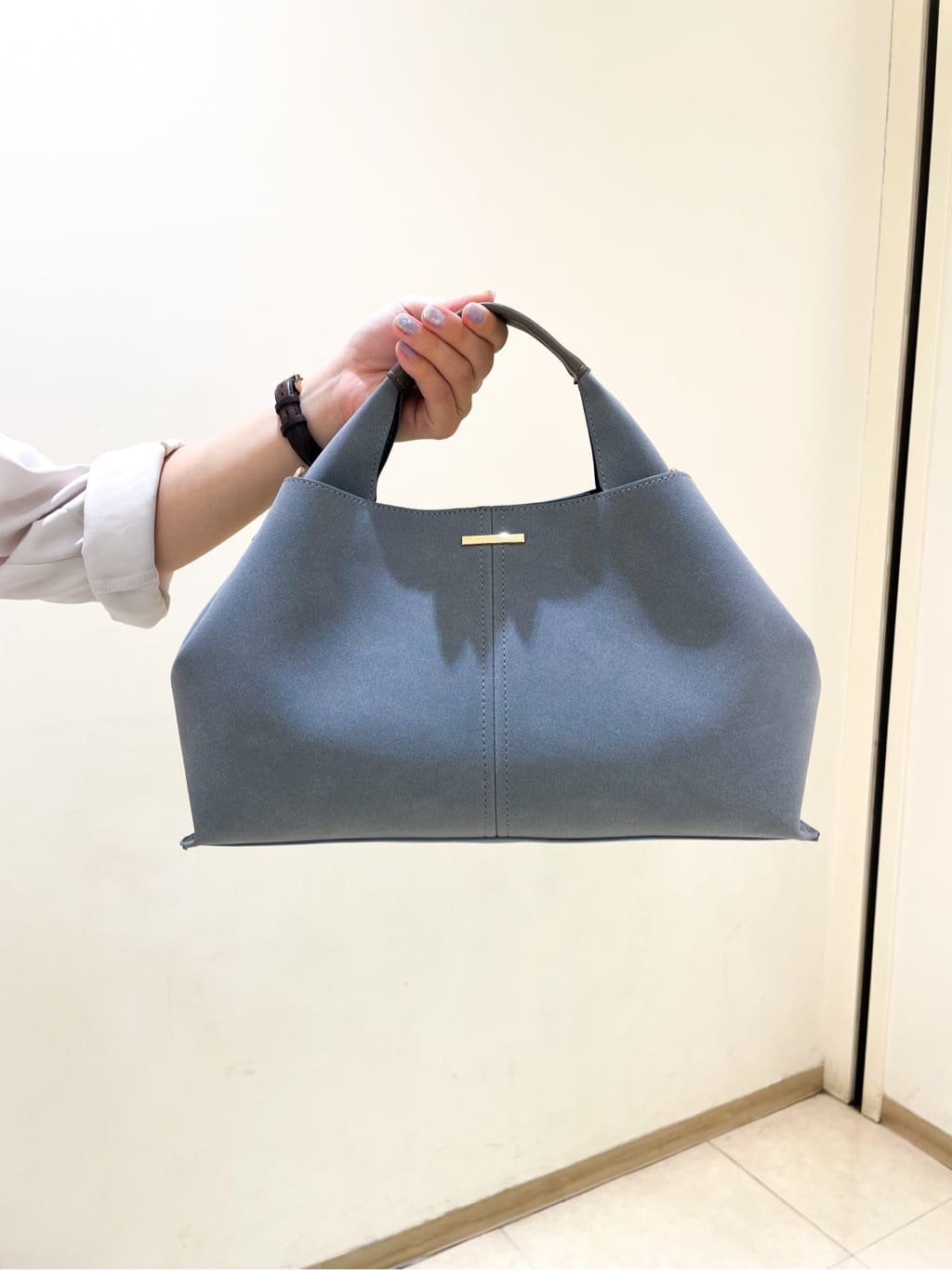Puuさんの「grove｜リーフ刺繍スパンコールベスト＆ブラウスセット」を使ったコーディネート