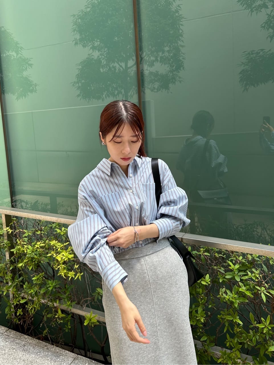 RINAさんの「OPAQUE.CLIP｜ドロストヘムショートシャツ【洗濯機OK】」を使ったコーディネート