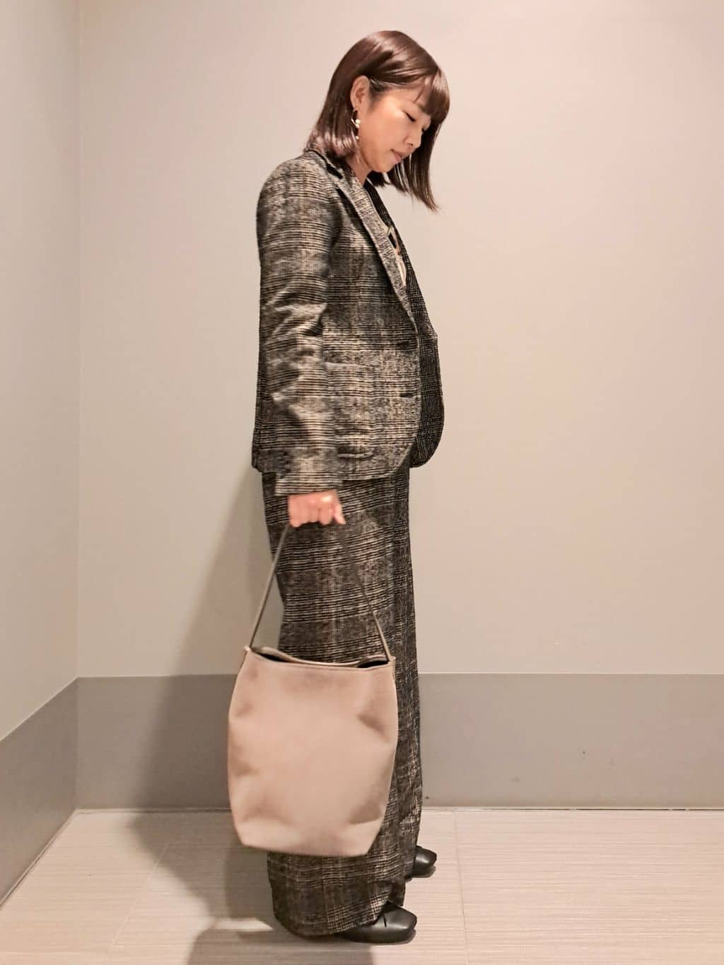 Takahashiさんの「DRESSTERIOR｜◆ループグレンチェックワイドパンツ」を使ったコーディネート