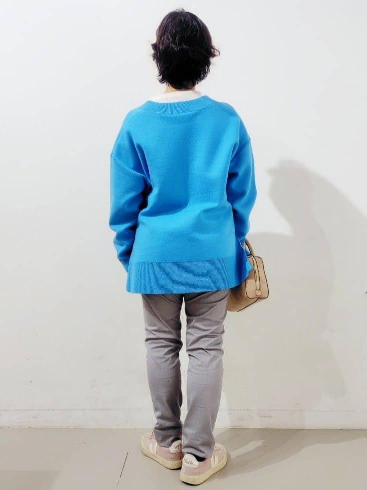 kodamaさんの「THE SHOP TK｜【体型カバー】ゆったり サイドスリットニット」を使ったコーディネート