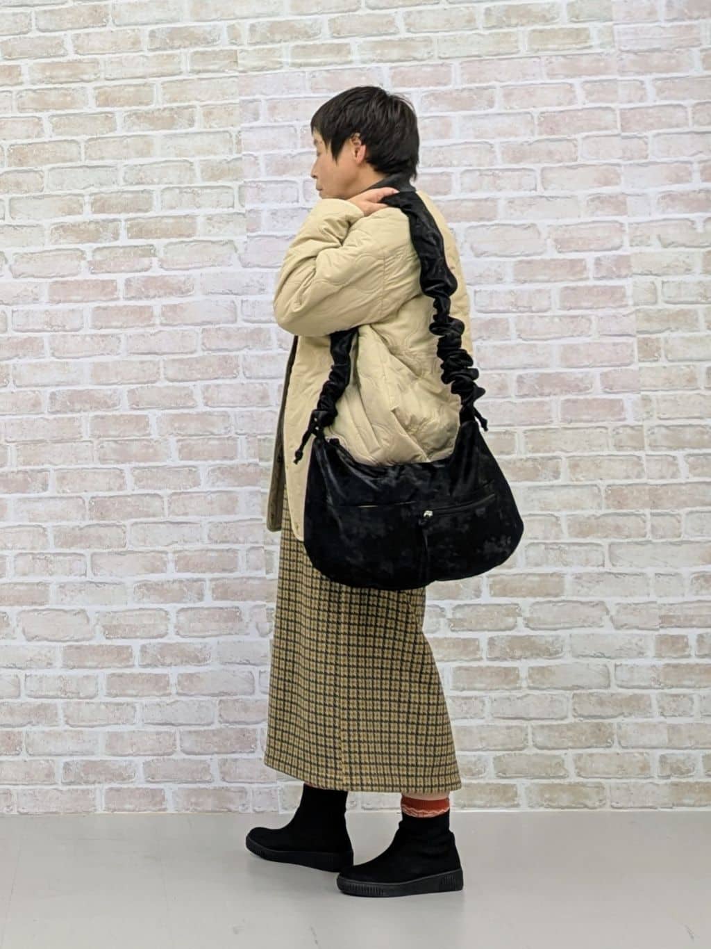 ⓔⓜⓘさんの「SHOO･LA･RUE｜【S-LL/あったか】大人レディな着こなしに シャギーチェックスカート」を使ったコーディネート