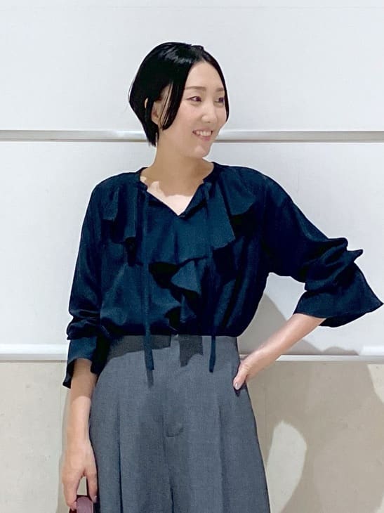 eriko さんの「Dessin｜【セットアップ可・洗える】ハイウエストタックパンツ」を使ったコーディネート