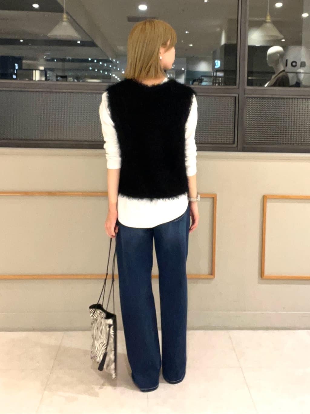 kumiさんの「INDIVI｜【UVケア】プリントフォトロングTシャツ」を使ったコーディネート