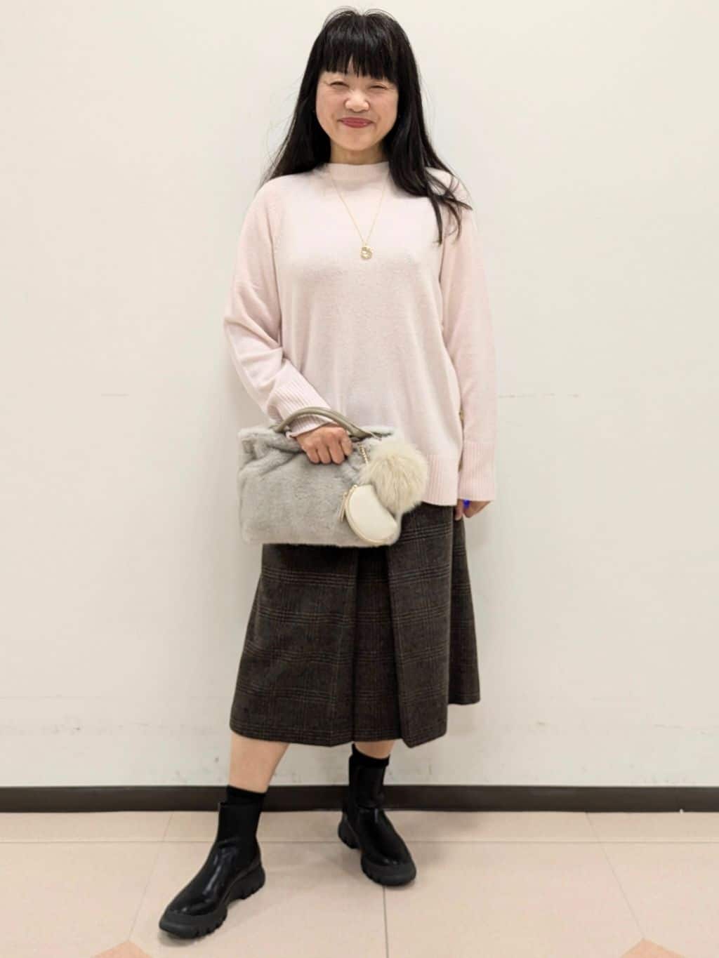 ともさんの「UNTITLED｜【重ね着もおすすめ/洗える】ウールカシミヤ クルーネックニット」を使ったコーディネート