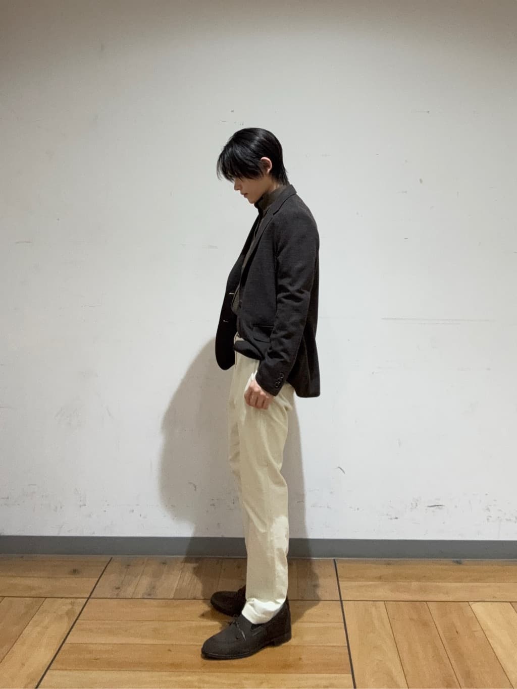 hiroさんの「TAKEO KIKUCHI｜【Sサイズ～】ストレッチコーデュロイ ジャケット」を使ったコーディネート