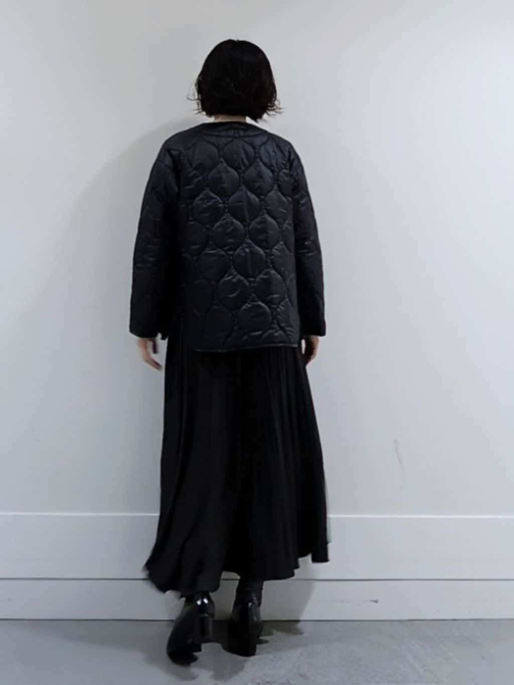 ミズタさんの「UNTITLED｜【アンサンブル可/洗える】シルクウールカシミヤ ドルマンスリーブニット」を使ったコーディネート