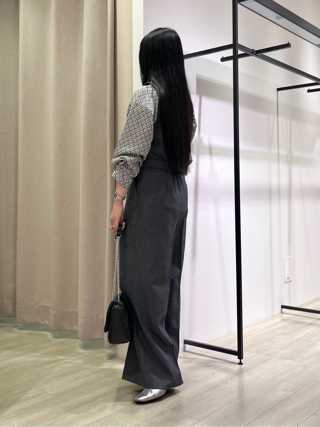 hasuさんの「INDIVI｜ジオメプリントボウタイブラウス」を使ったコーディネート
