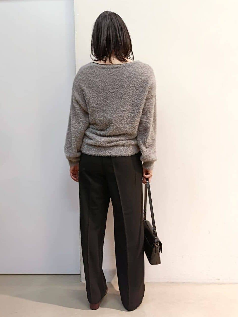 あんさんの「THE SHOP TK｜【華やかで柔らか】ふわふわフェザーニット/洗える・前後2WAY」を使ったコーディネート