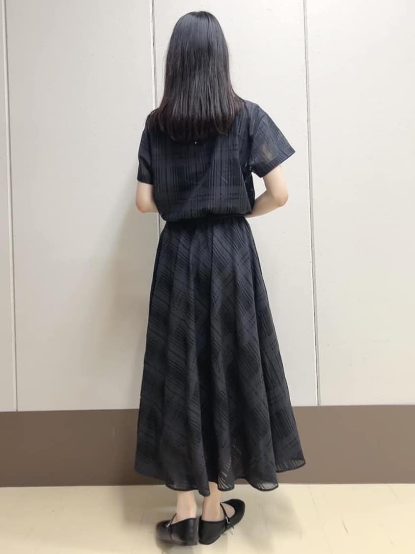 sechiさんの「UNTITLED｜【セットアップ可/エレガント】シアーチェックTブラウス」を使ったコーディネート