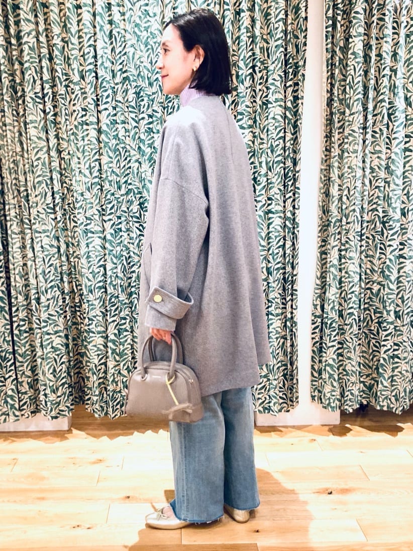 Furuさんの「DRESSTERIOR｜センタープレス ワイドストレートデニム」を使ったコーディネート