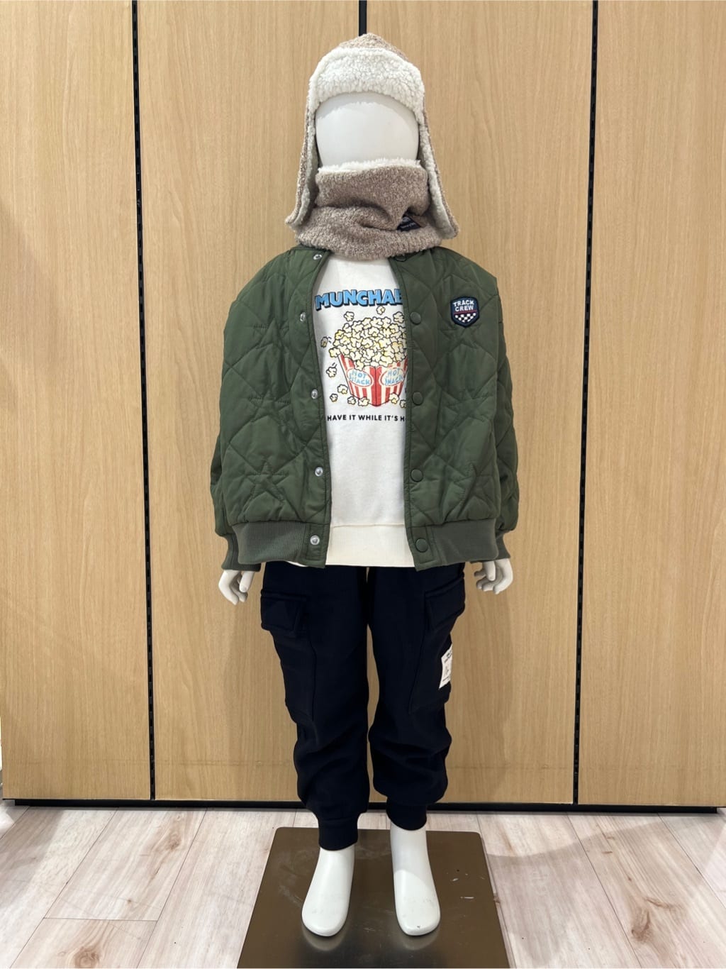 りーさんの「SHOO･LA･RUE｜◆【100-120cm/洗える/兄妹リンク可】コーデの主役 アソートプリントスウェット」を使ったコーディネート
