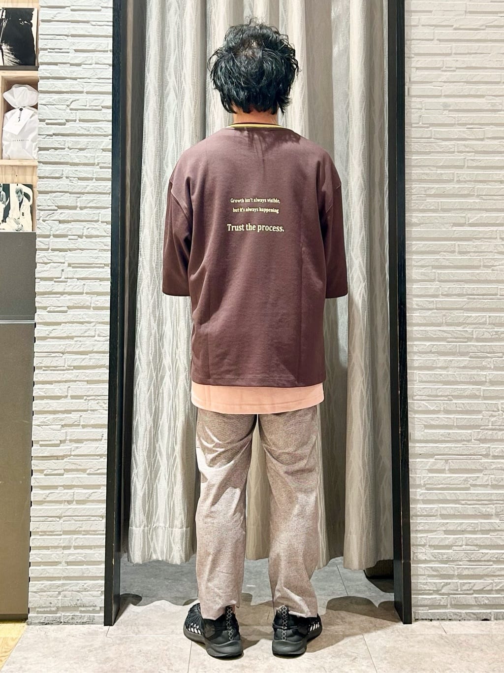 KENJI Iさんの「THE SHOP TK｜スマートムーブメッシュバーズアイイージーパンツ　【軽量/洗濯機OK/セットアップ可】」を使ったコーディネート