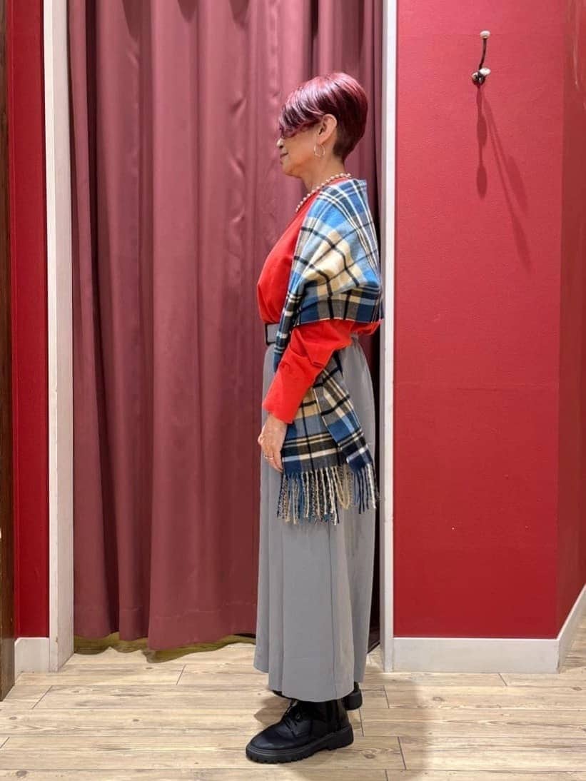 アンディさんの「SHOO･LA･RUE｜【高レビュー/洗濯機可】ゆるシルエットで体型カバー もちもちニット」を使ったコーディネート