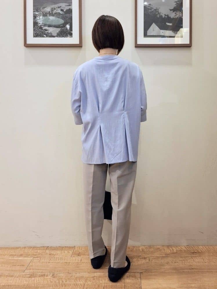 まあるさんの「SHOO･LA･RUE｜【S-LL/通勤スタイルにも】ウエストタックで程よくシェイプ 大人の上品ブラウス」を使ったコーディネート