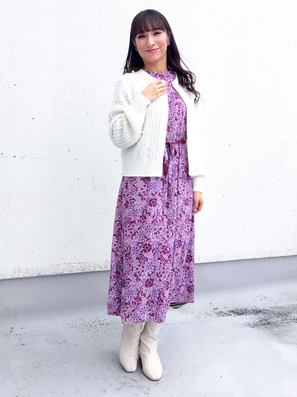 keinaさんの「SunaUna｜【COLLECTION LINE】パール調カーデ」を使ったコーディネート