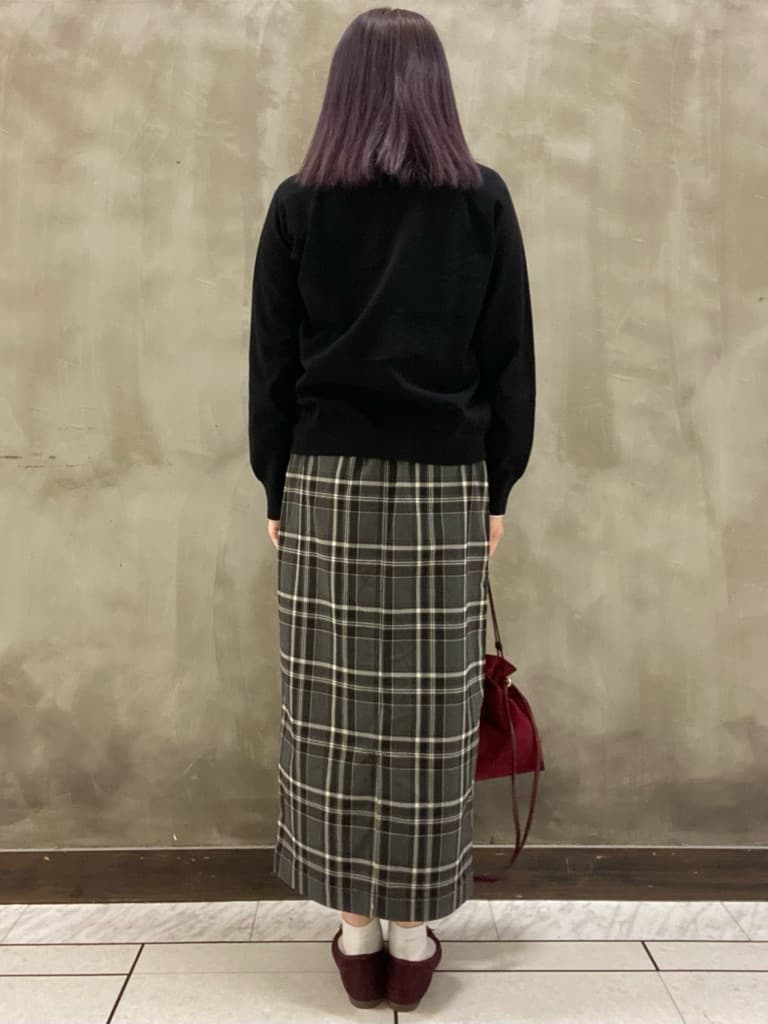 maiさんの「grove｜【洗える】シンプルに映える、ラグランスリーブカーディガン」を使ったコーディネート