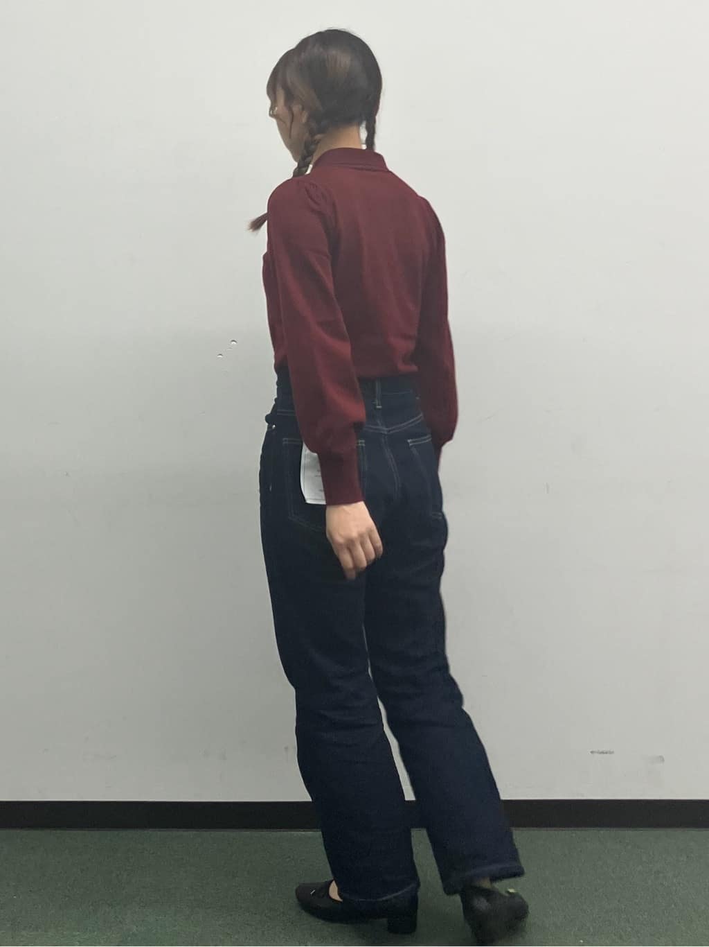 MAYUKIさんの「index｜ゴールドパーツ付きボウタイニット【洗濯機OK】《10col／XS～LL》」を使ったコーディネート
