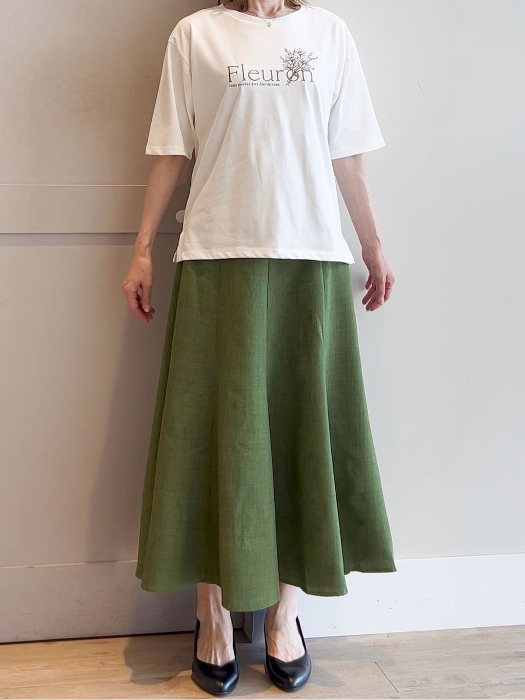 yamakoさんの「grove｜ドットで華やぐ　軽やかマーメイドスカート」を使ったコーディネート