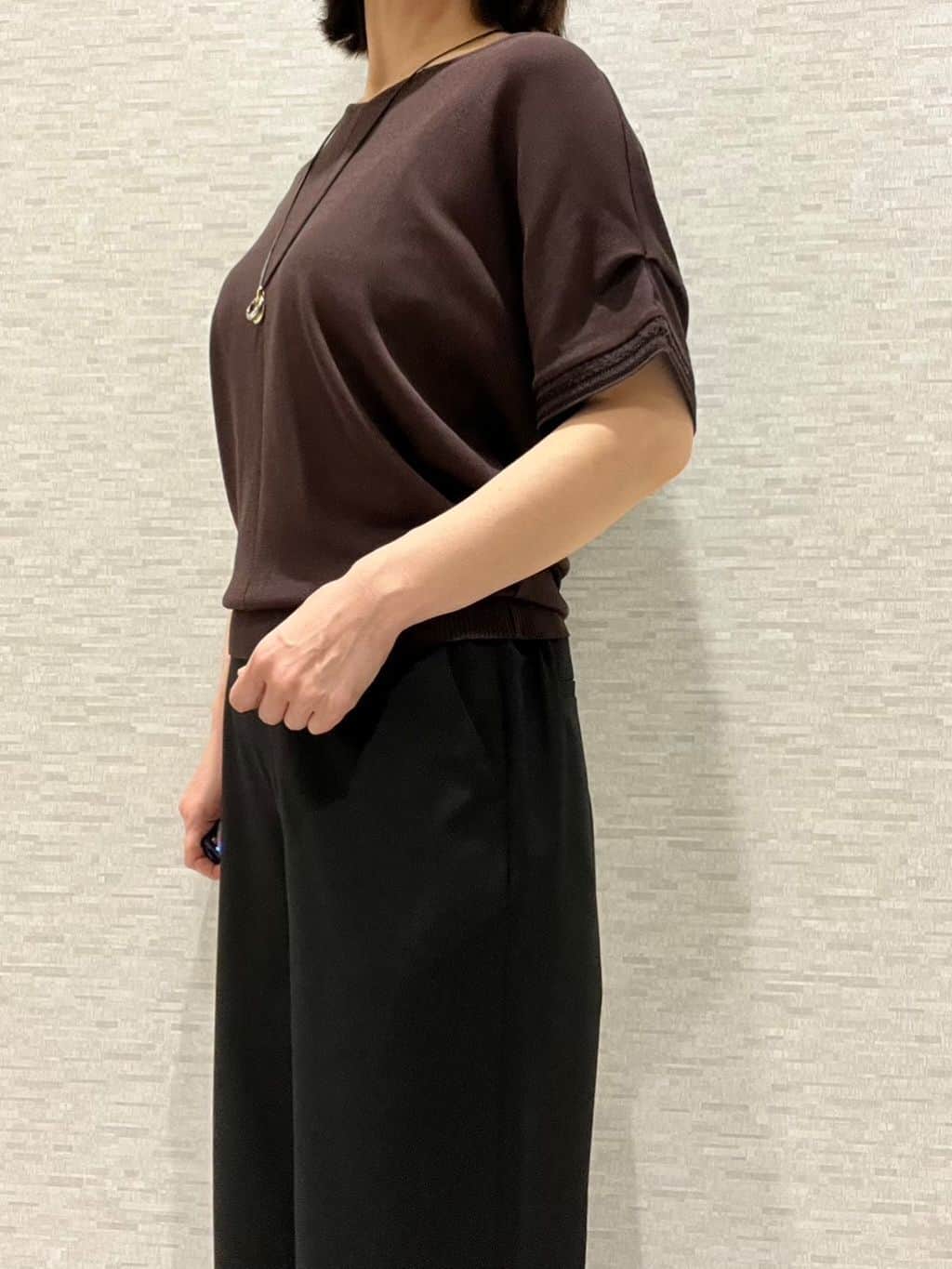 marikoさんの「Reflect｜【選べる7色◎／手洗い可／二の腕カバー】半袖ニット」を使ったコーディネート
