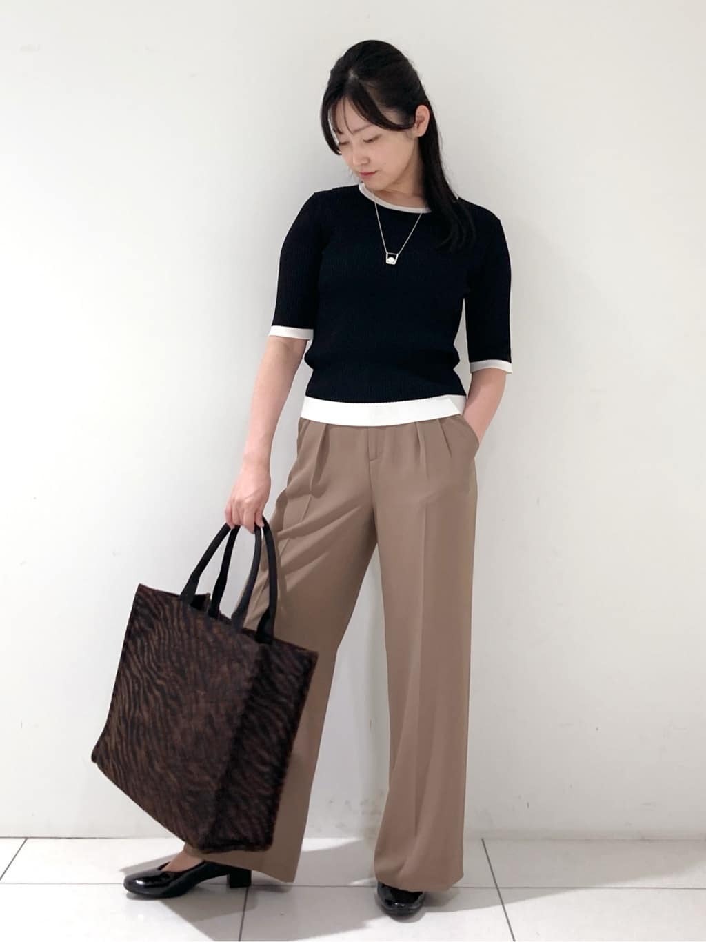 momokoさんの「INDIVI｜【軽く羽織れる！】ダブルジャケット」を使ったコーディネート