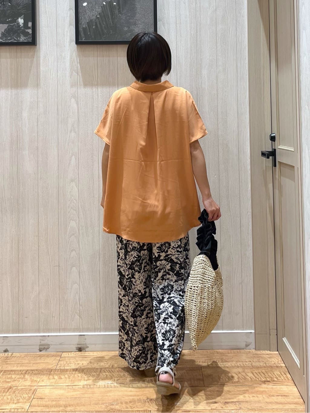 shirayuuuさんの「SHOO･LA･RUE｜【洗える/S-LL/プチプラ】さらっとすっきりきれい見え スキッパーブラウス」を使ったコーディネート