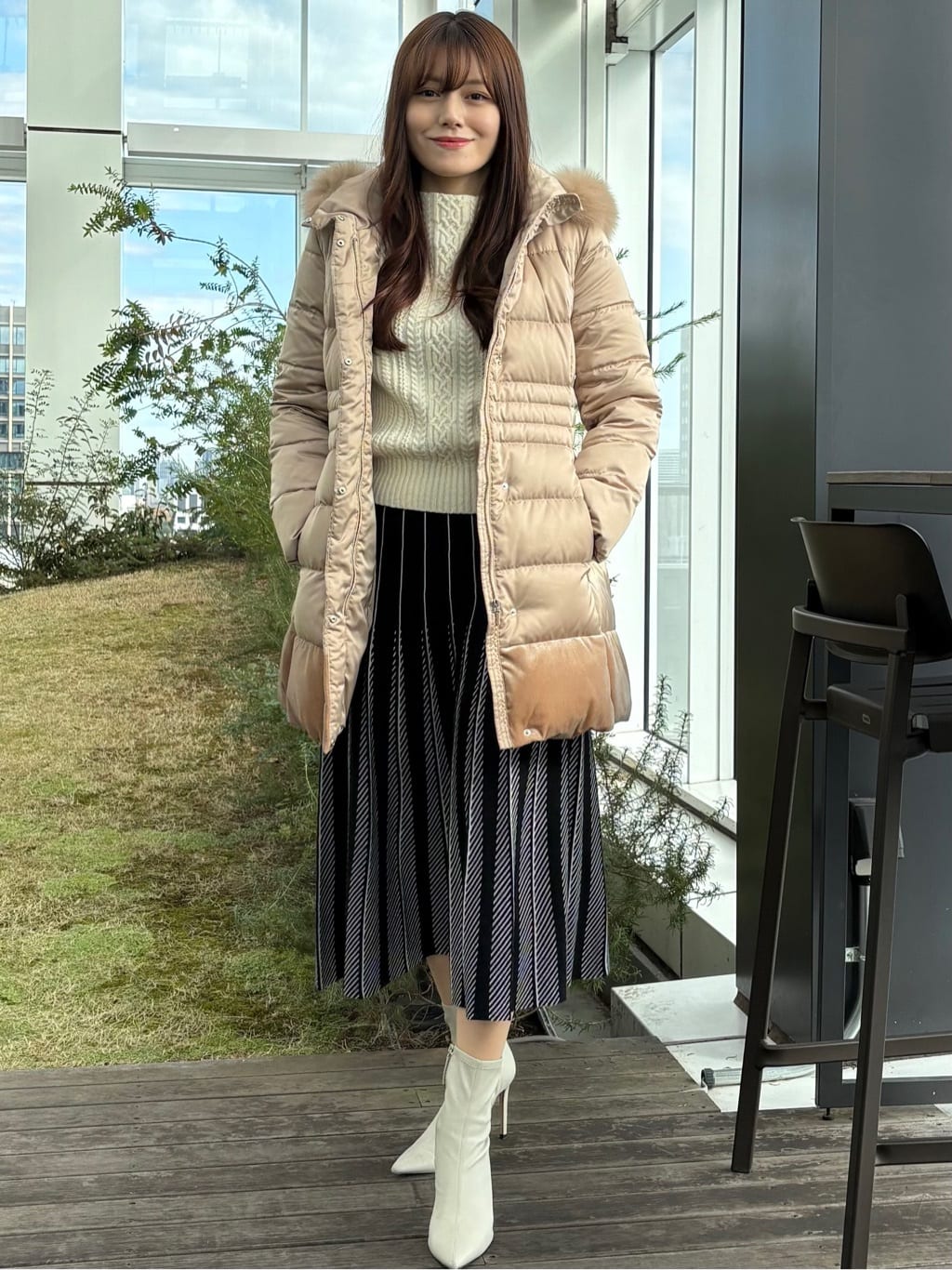 sayaさんの「COUP DE CHANCE｜【ミディ丈】ベルト付ダウンコート」を使ったコーディネート
