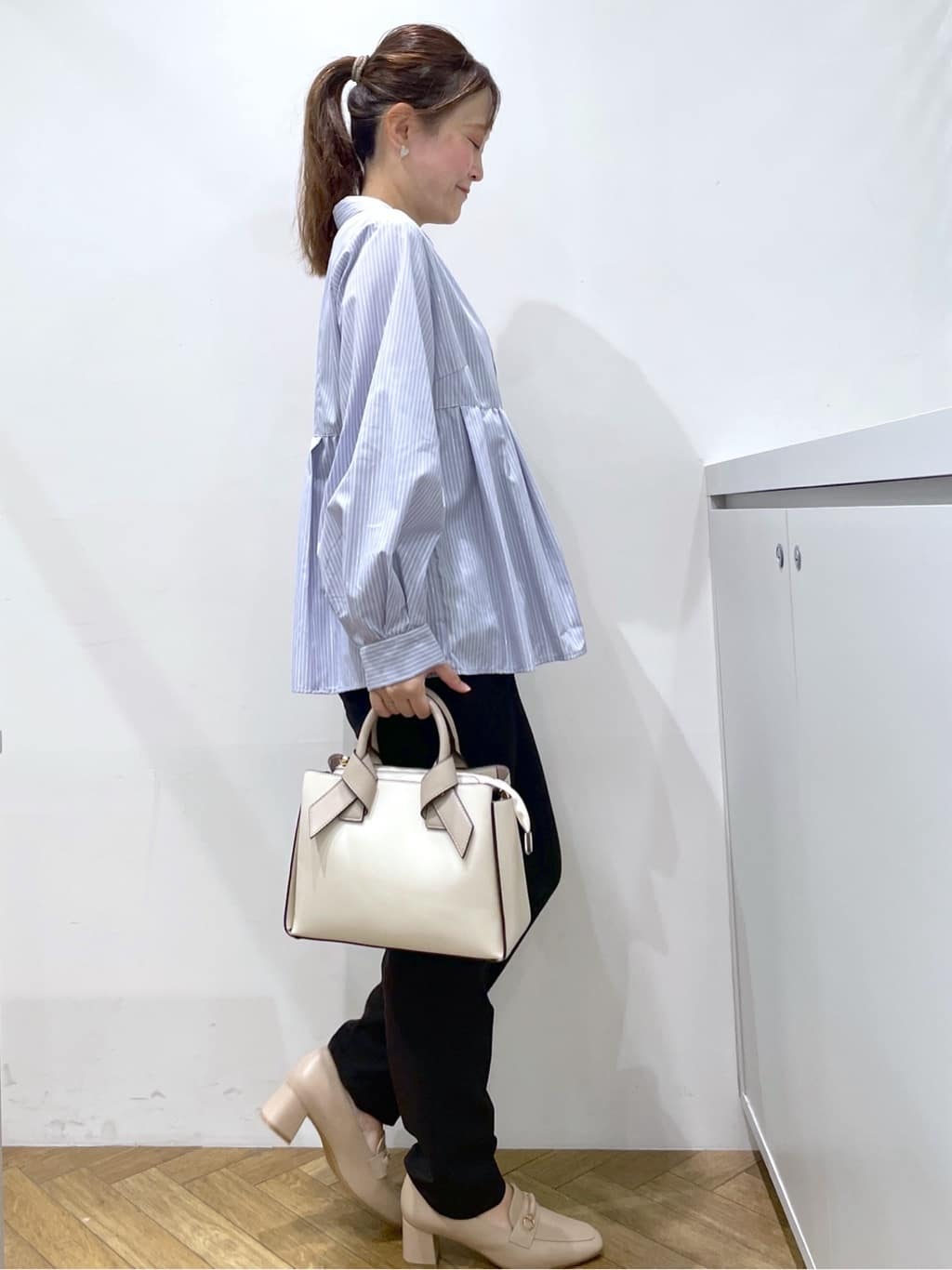 Junさんの「index｜《XS-LLサイズ》ストレッチテーパードパンツ／セットアップ対応【洗濯機洗い可／イージーアイロン／防」を使ったコーディネート