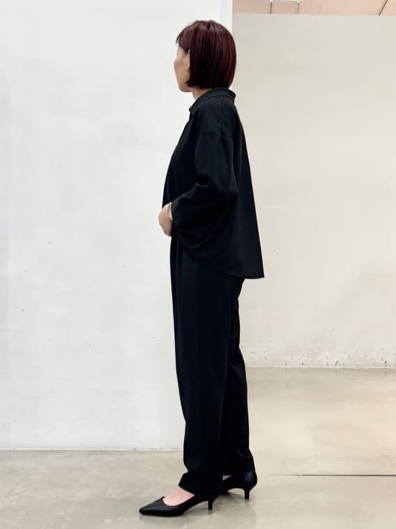 fujiさんの「THE SHOP TK｜【着るだけでコーディネートが決まる】スキッパーブラウス&パンツセット」を使ったコーディネート