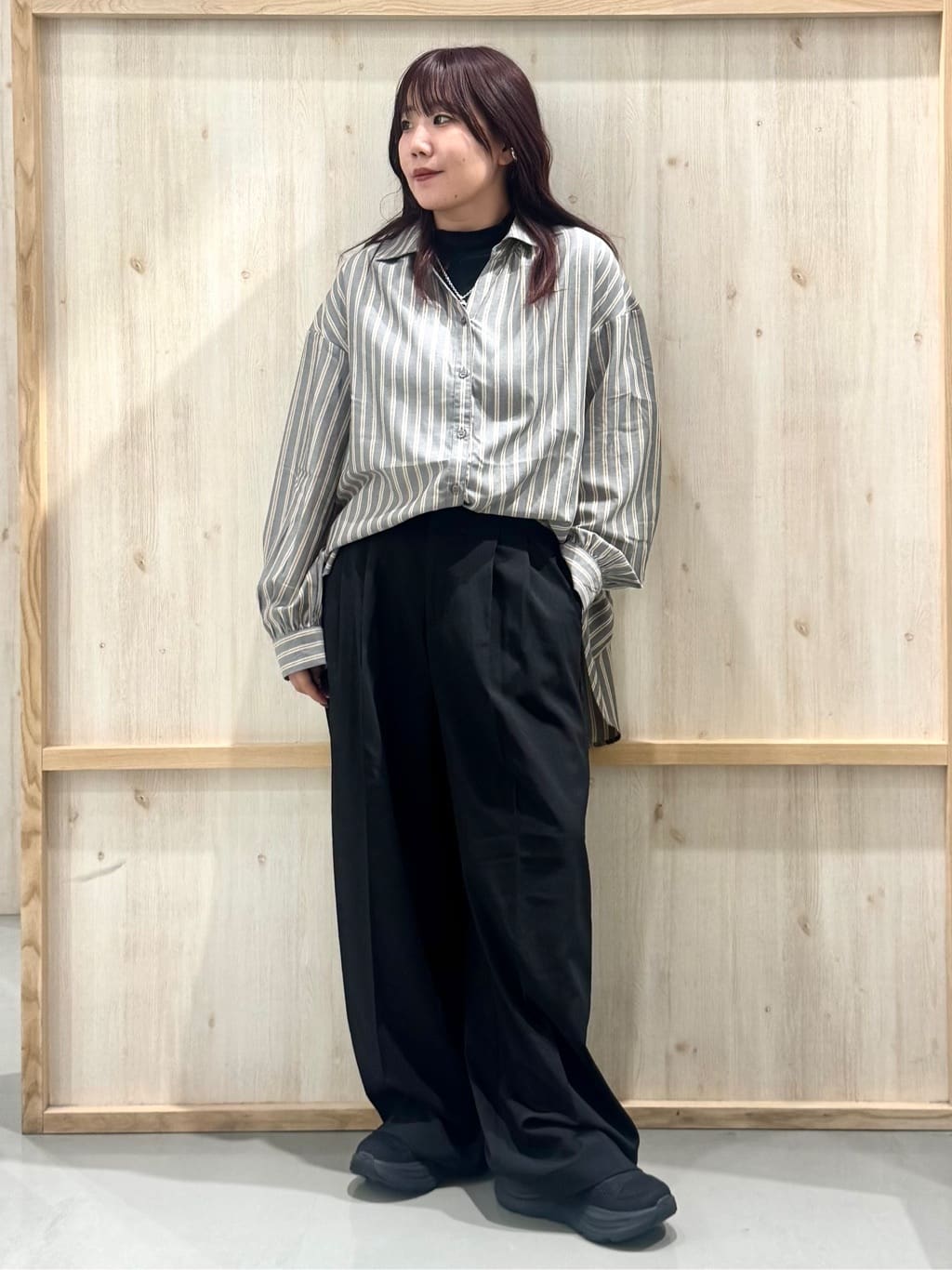 nanaさんの「THE SHOP TK｜フェイクファーベスト」を使ったコーディネート