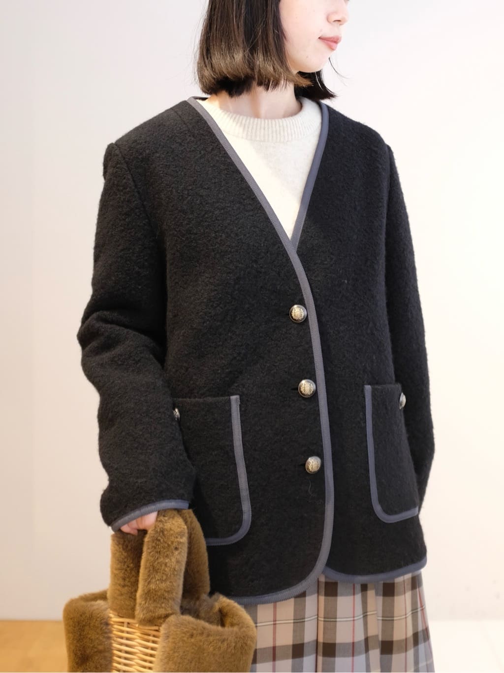 Kishimotoさんの「DRESSTERIOR｜◆チェックタックソフトプリーツスカート」を使ったコーディネート