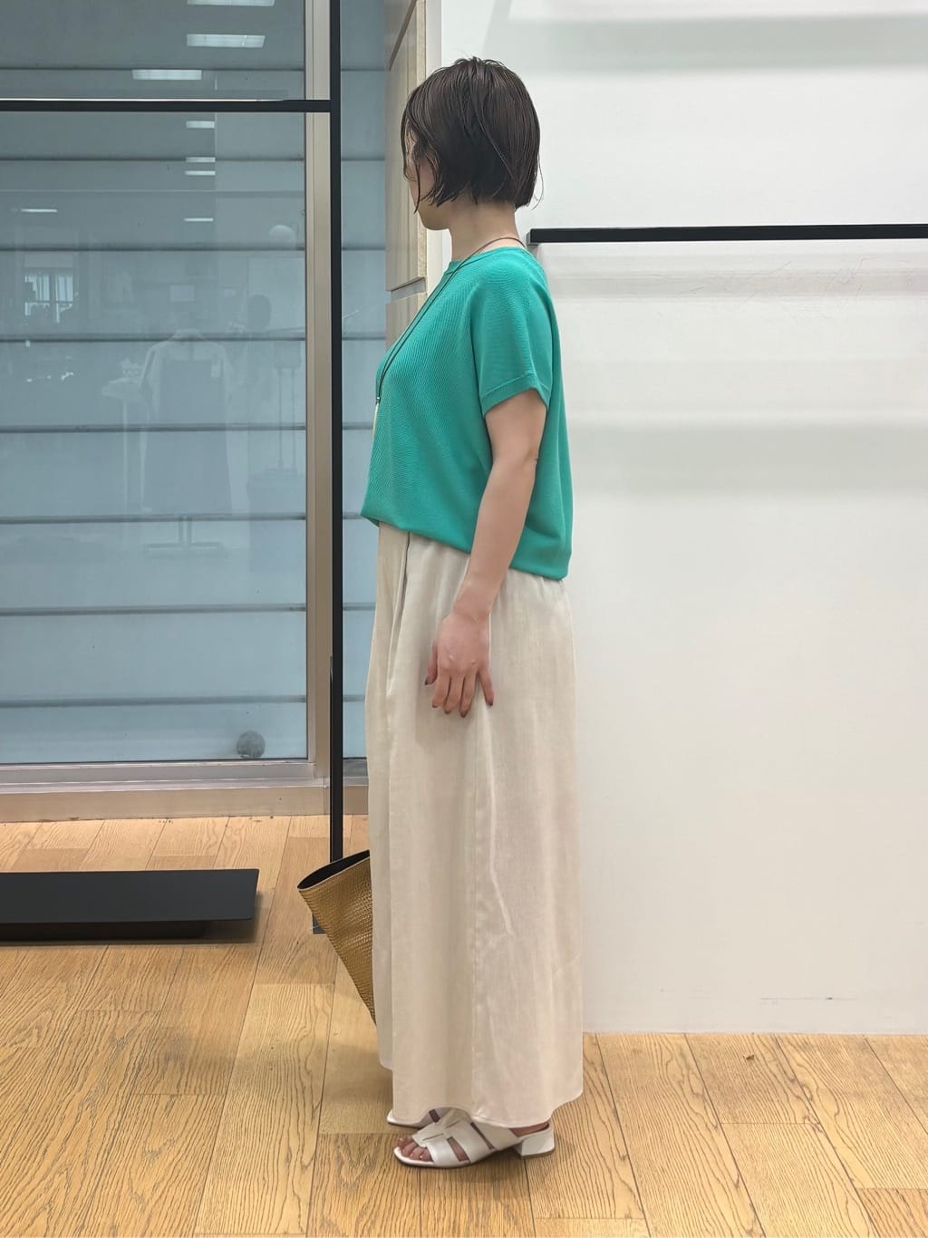 asamiさんの「INDIVI｜【洗える／清涼感◎】ワイドフレアパンツ／スカーチョ」を使ったコーディネート